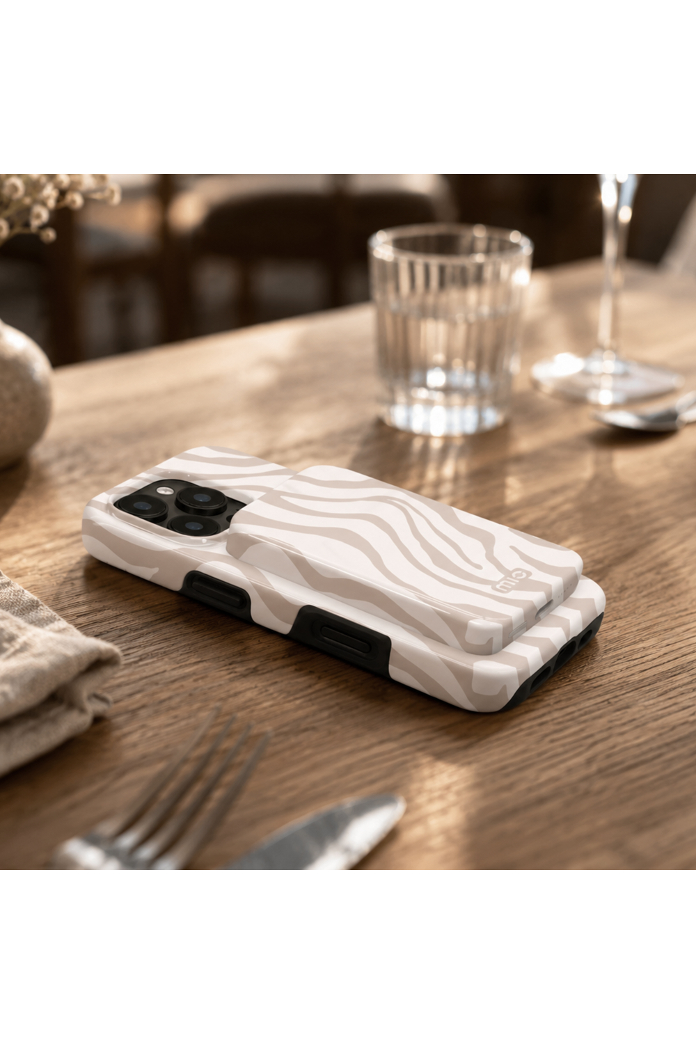 Mio By Mobilize Mio Powerbank 5000Mah With Double Sided Magsafe Compatibility White Marble - Matt - Afbeelding 10